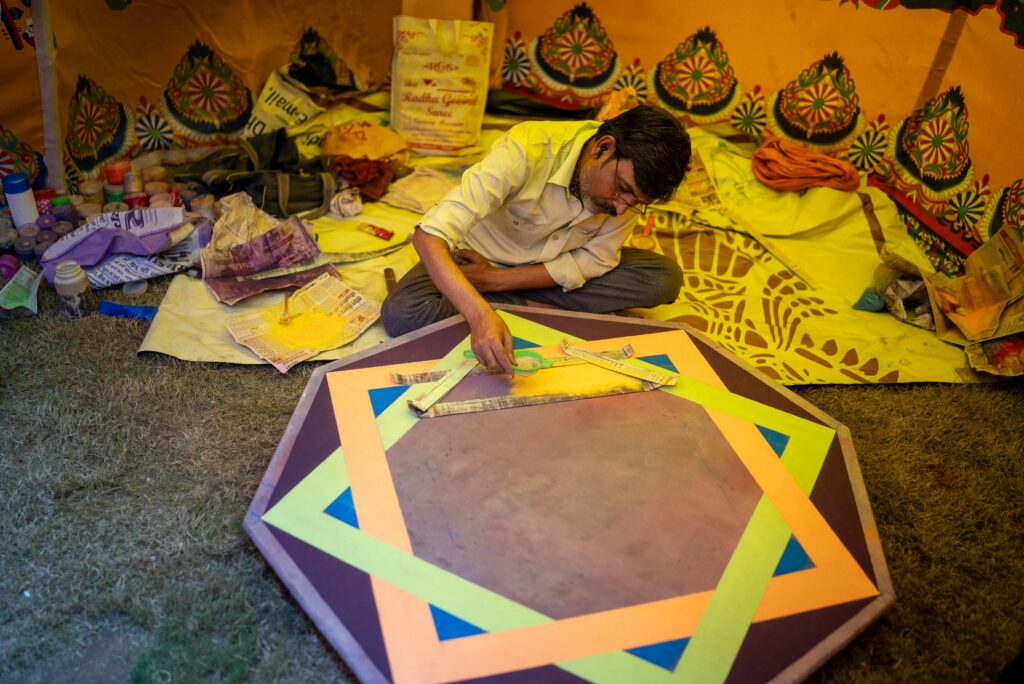 Mathematics behind Rangoli